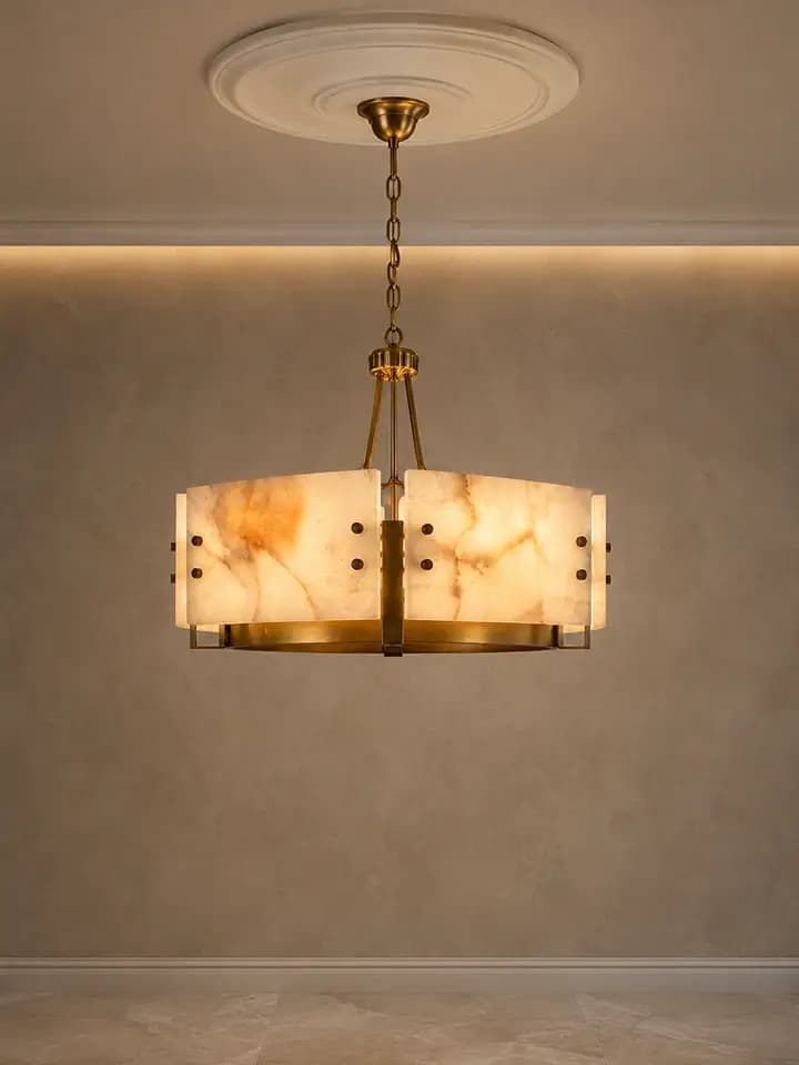 Calvera Mermer Sarkıt Avize 60 X 100 CM - pirinç halka üzerinde kavisli mermer panellerden oluşan silindir gövdeli sarkıt avize